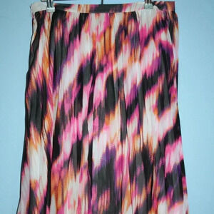 Worthington Pleated Colorful Skirt Side Zipper Size 8 NWOT